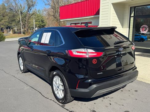 Used 2022 Ford Edge SEL w/ Convenience Package image 4
