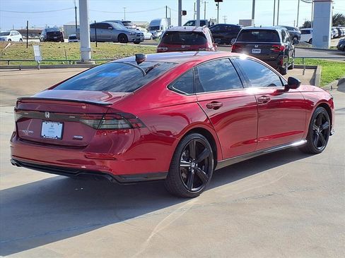 Used 2024 Honda Accord Sport image 7