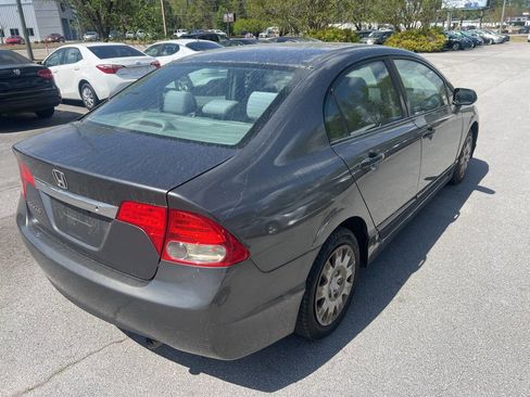 Used 2010 Honda Civic DX-VP image 5