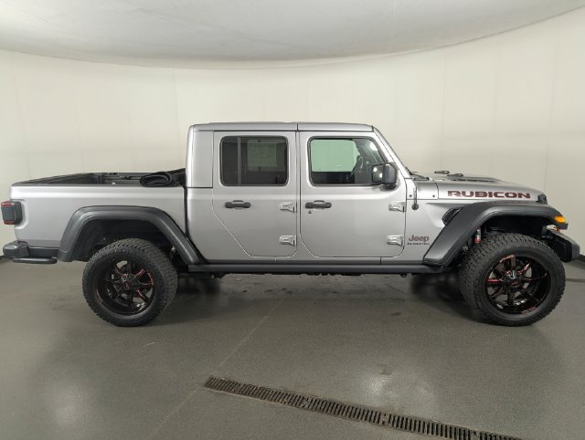 Used 2020 Jeep Gladiator Rubicon w/ Dual Top Group AWD/4WD image 9