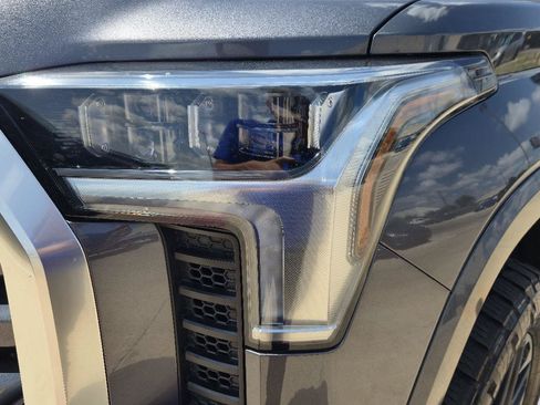 Used 2023 Toyota Tundra Limited AWD/4WD image 10
