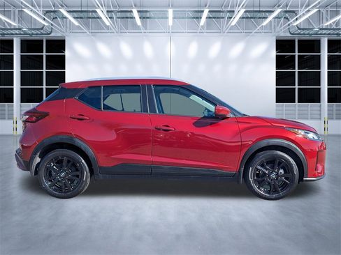 Used 2023 Nissan Kicks SV image 21