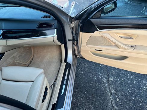 Used 2011 BMW 535i xDrive Sedan AWD/4WD image 28