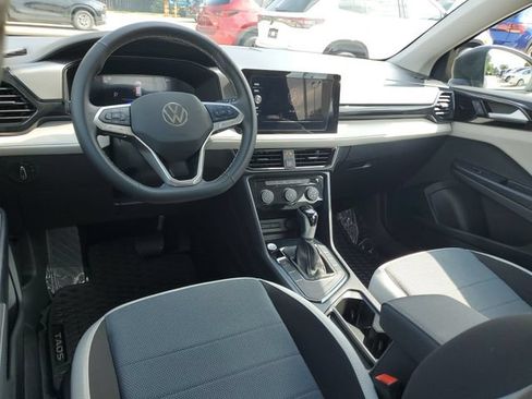 Certified 2025 Volkswagen Taos S FWD image 9