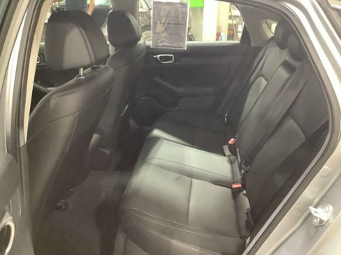 Used 2024 Honda Civic EX-L image 17