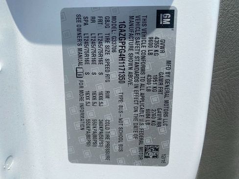 Used 2017 Chevrolet Express 3500 LT w/ LT Preferred Equipment Group image 31