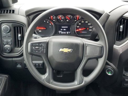 Used 2024 Chevrolet Silverado 2500 Custom w/ Custom Value Package image 25