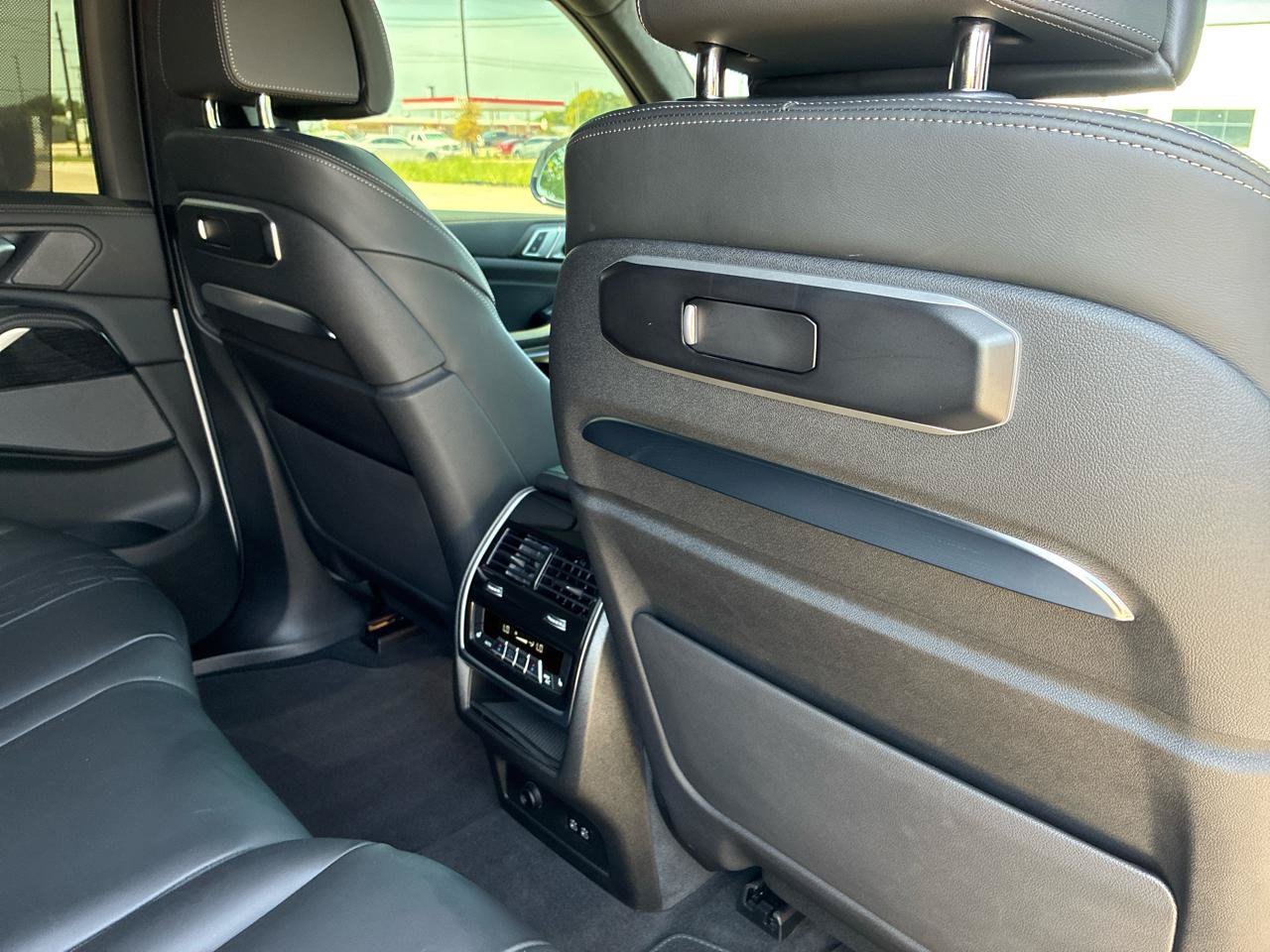 Used 2025 BMW X7 M60i w/ Executive Package AWD/4WD image 60