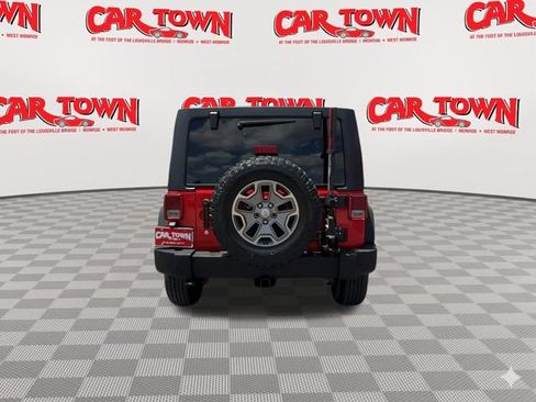 Used 2016 Jeep Wrangler Unlimited Rubicon AWD/4WD image 7