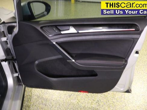 Used 2015 Volkswagen GTI SE image 30