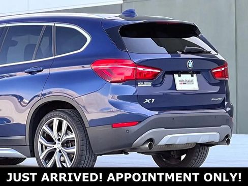 Used 2018 BMW X1 sDrive28i w/ Convenience Package image 3