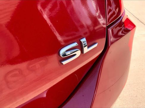 Used 2017 Nissan Rogue SL w/ SL Premium Package FWD image 9