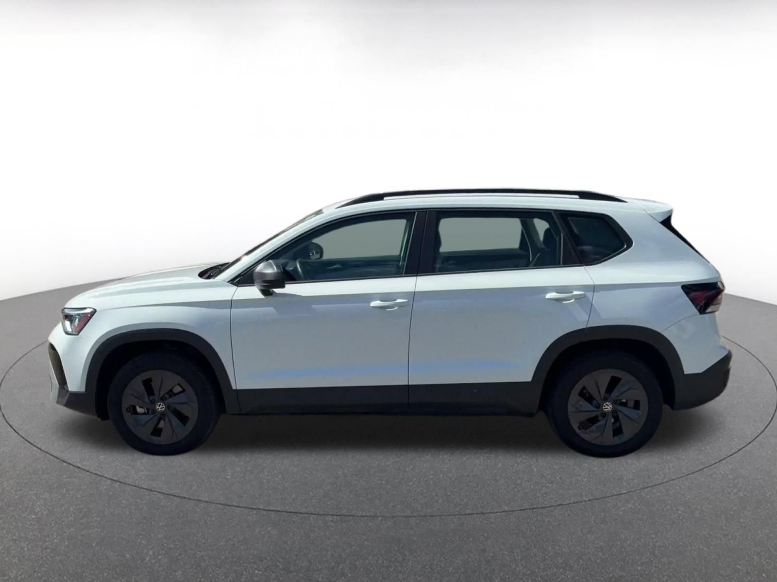 Used 2026 Volkswagen Taos S FWD image 8