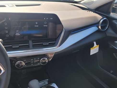 New 2026 Chevrolet Trax LT image 21