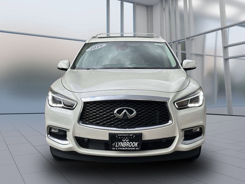 Used 2018 INFINITI QX60 Luxe w/ Deluxe Technology Package image 2