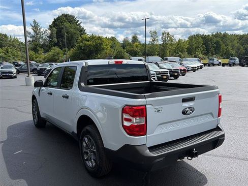Certified 2025 Ford Maverick XLT w/ Equipment Group 301A AWD/4WD image 5