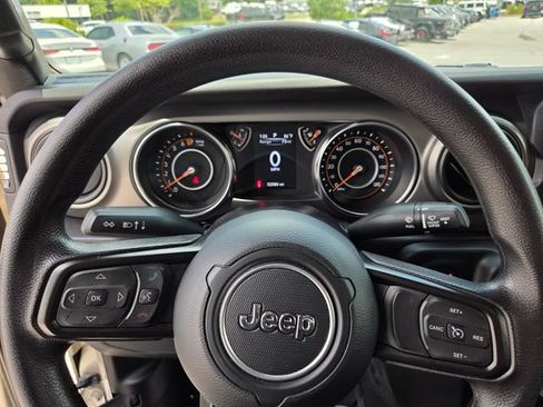 Used 2022 Jeep Wrangler Sport AWD/4WD image 23