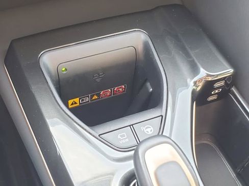 Used 2024 Toyota Crown Platinum AWD/4WD image 23