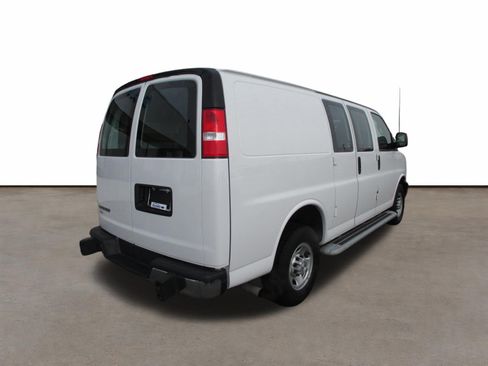 Used 2024 Chevrolet Express 2500 w/ Driver Convenience Package image 3