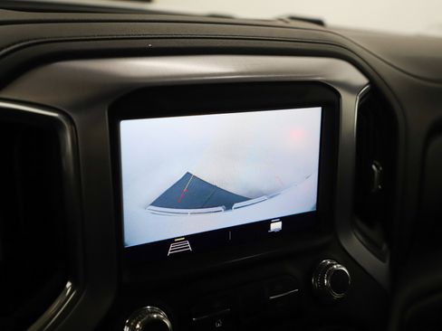 Used 2020 GMC Sierra 1500 Elevation w/ Elevation Value Package image 21