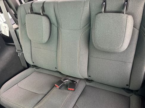 Used 2025 Jeep Wrangler Willys image 4