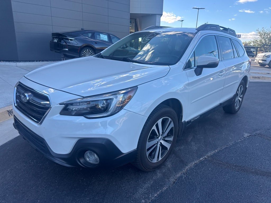 Used 2018 Subaru Outback 3.6R Limited AWD/4WD image 1