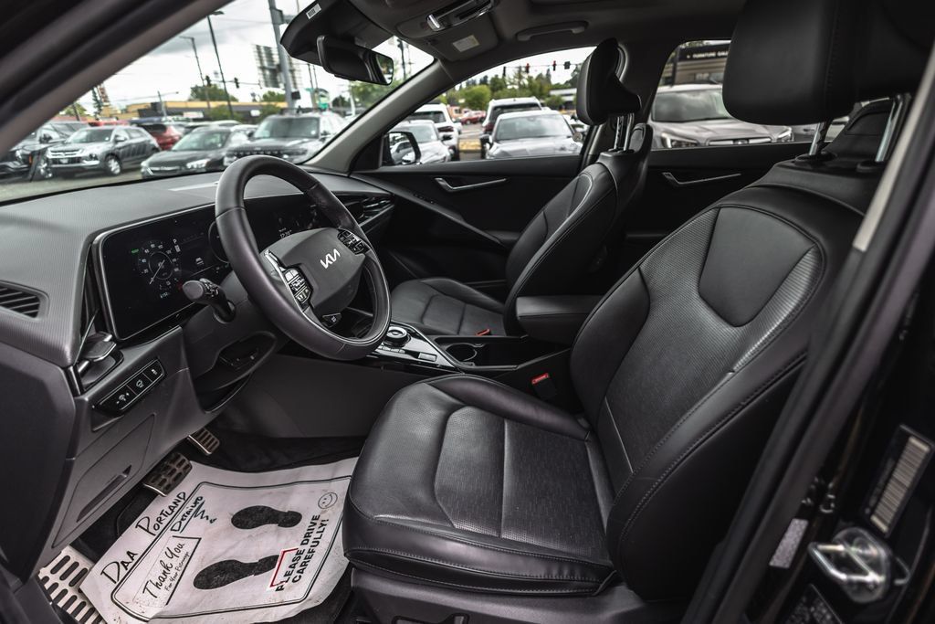 Used 2023 Kia Niro Wave w/ Wave Preserve Package FWD image 17
