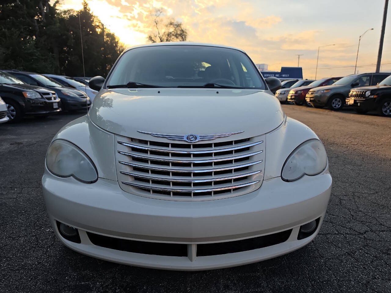 Used 2006 Chrysler PT Cruiser Limited FWD image 4