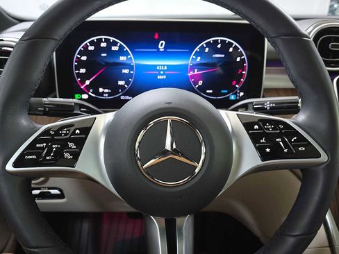 Used 2025 Mercedes-Benz C 300 C 300 image 29