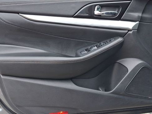 Used 2019 Nissan Maxima 3.5 SL w/ Floor Mat Group FWD image 14