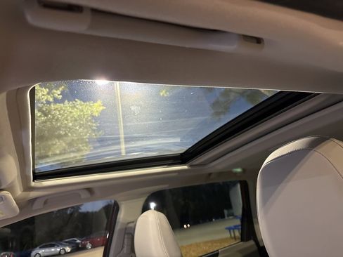 Certified 2022 Subaru Forester Limited w/ Popular Package #2 image 3