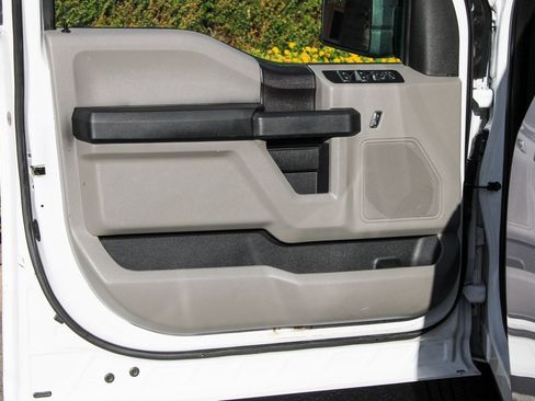 Used 2018 Ford F150 XL w/ Equipment Group 101A Mid image 13