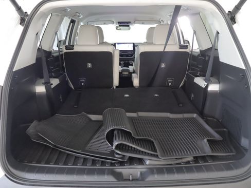 Used 2024 Toyota Grand Highlander AWD image 22