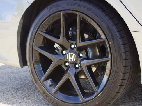 Used 2024 Honda Civic Sport image 9