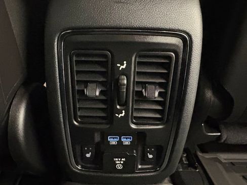 Certified 2017 Jeep Grand Cherokee Limited AWD/4WD image 19