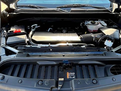 Used 2024 Chevrolet Silverado 1500 Custom image 31