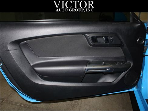 Used 2017 Ford Mustang GT w/ Enhanced Security Package image 15