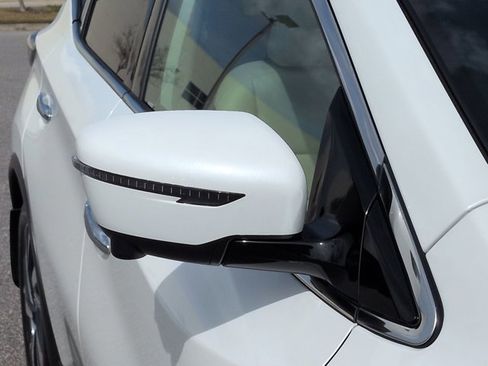 Certified 2024 Nissan Murano SL image 12