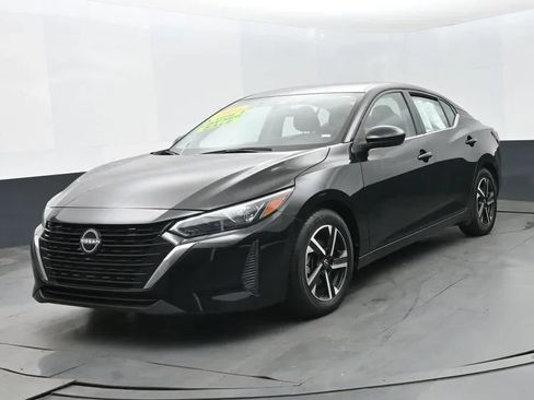 Used 2024 Nissan Sentra SV FWD image 3