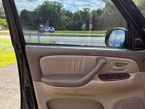 Used 2002 Toyota Sequoia Limited AWD/4WD image 11