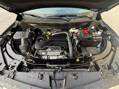 Used 2025 Chevrolet Equinox LT image 32