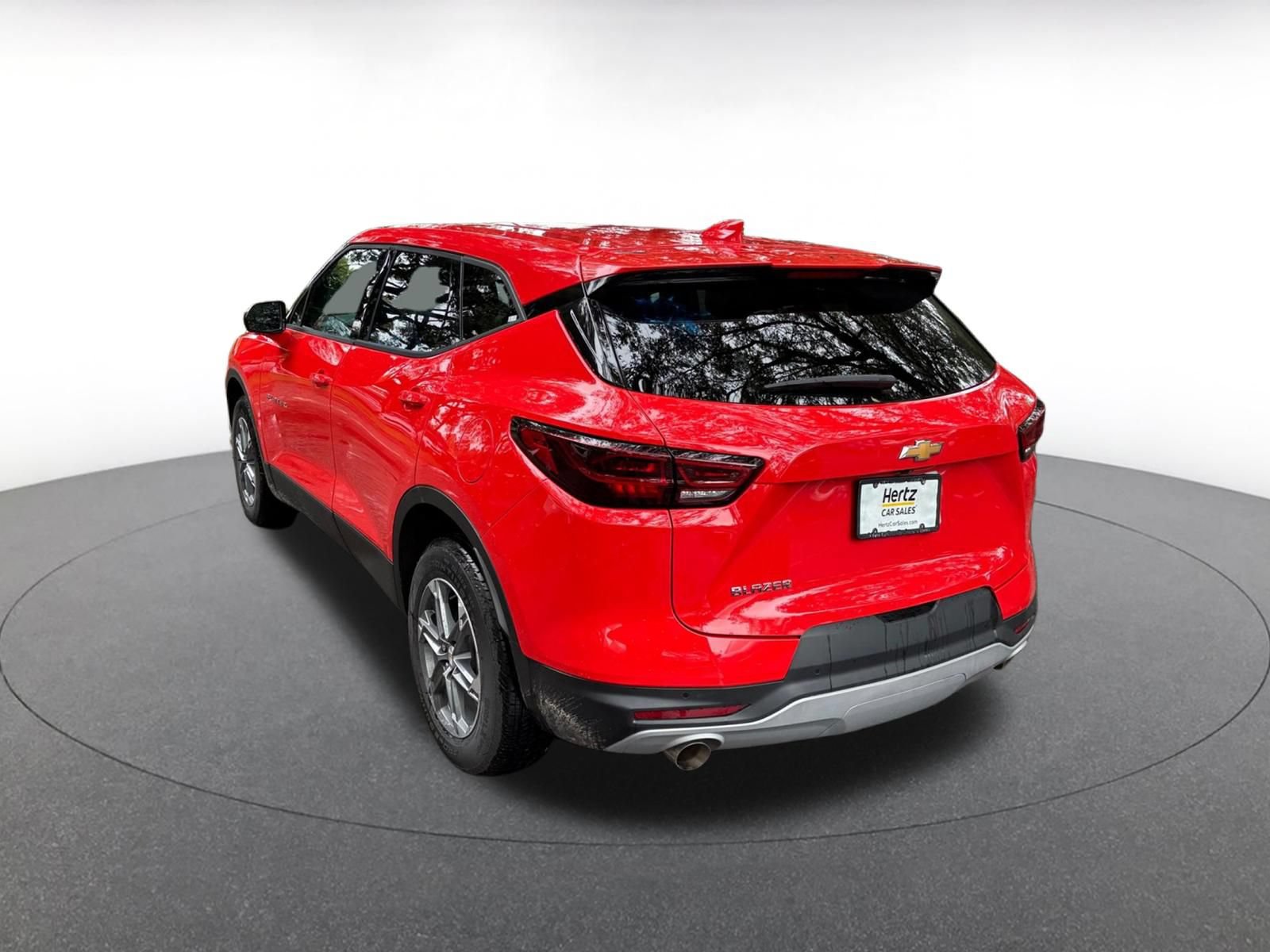 Used 2026 Chevrolet Blazer LT FWD image 8