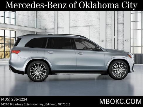 Used 2026 Mercedes-Benz GLS 450 4MATIC image 18