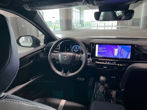 New 2026 Toyota Camry Hybrid w/ Multimedia Upgrade Package AWD/4WD image 36