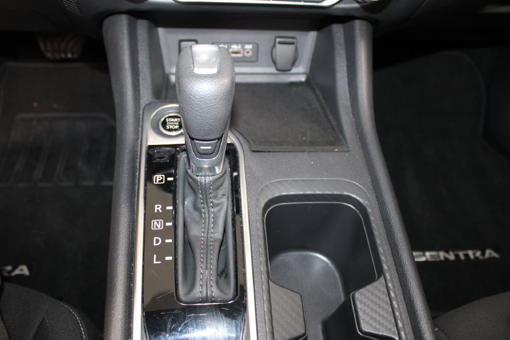 Used 2025 Nissan Sentra SV FWD image 39