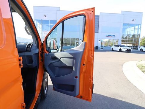 Used 2019 Ford Transit 150 148 Low Roof RWD image 34