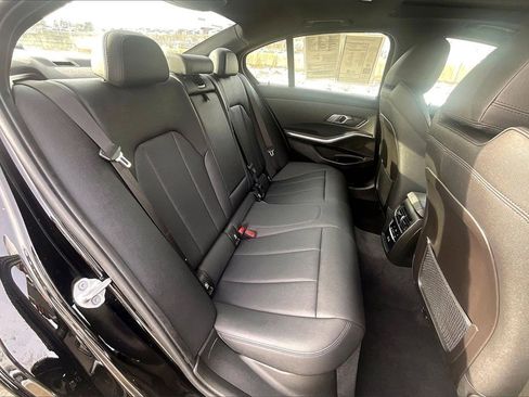 Used 2021 BMW 330i xDrive Sedan w/ Driving Assistance Package image 27