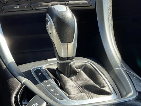 Used 2016 Ford Fusion Energi Titanium w/ Driver Assist Package image 28