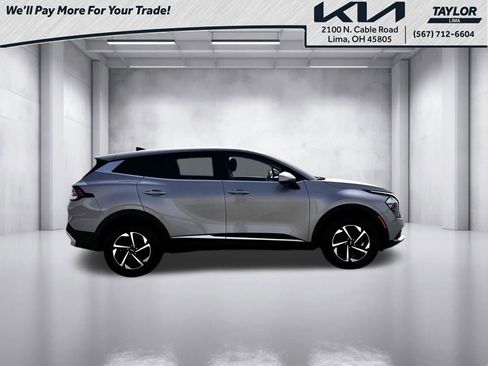 Used 2023 Kia Sportage LX image 17