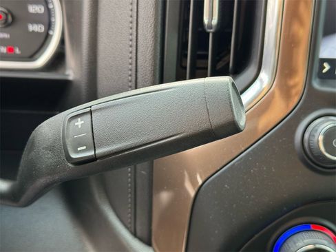 Used 2021 Chevrolet Silverado 3500 High Country image 34